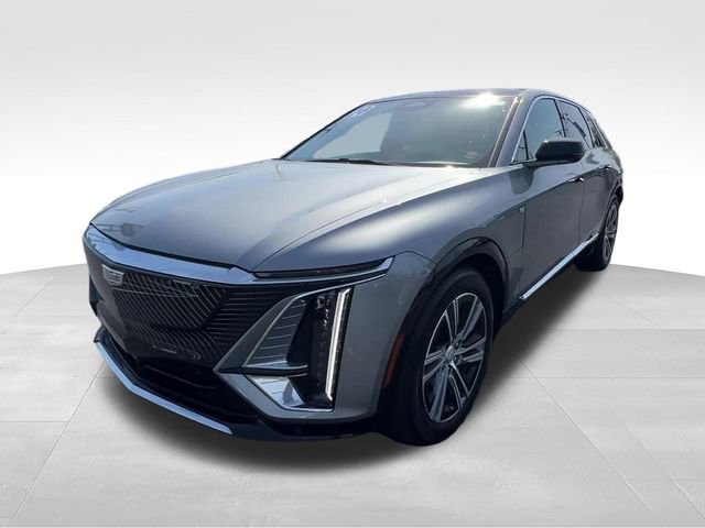 Used 2024 Cadillac Lyriq Luxury AWD/4WD image 2