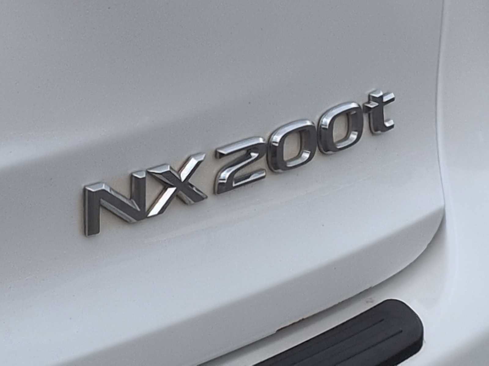 Used 2016 Lexus NX 200t FWD image 13