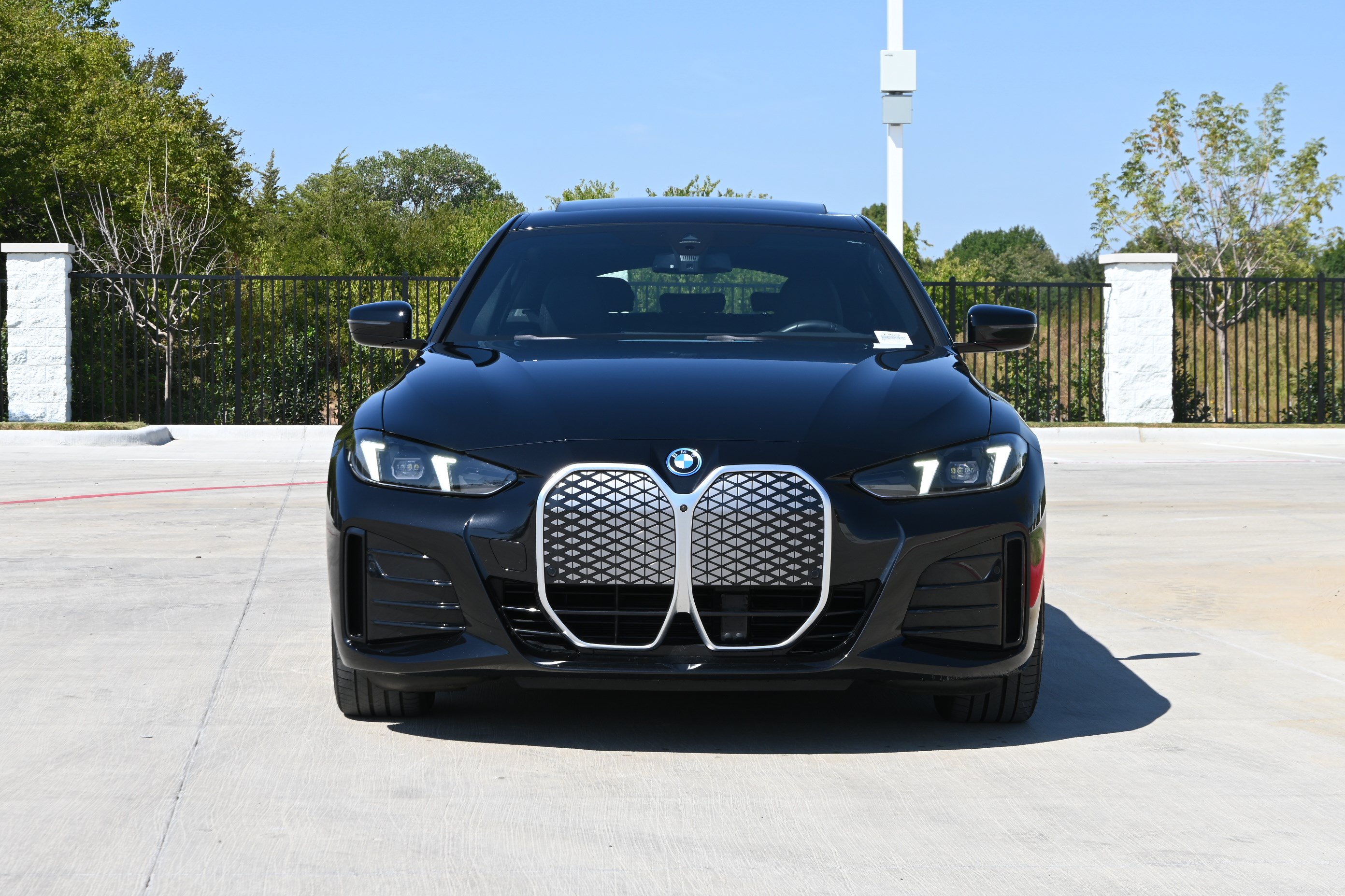 Certified 2025 BMW i4 eDrive40 RWD image 3