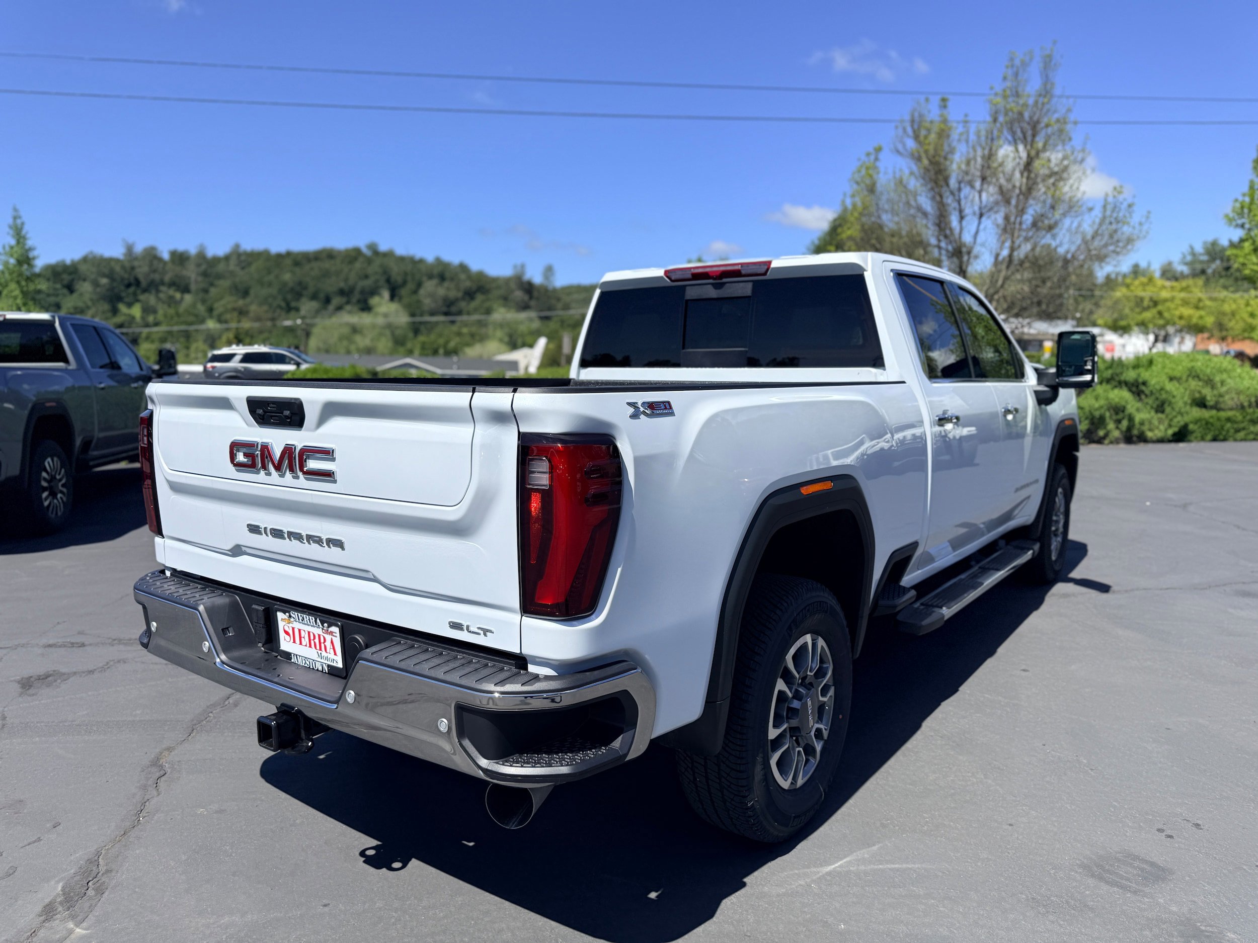 New 2026 GMC Sierra 2500 SLT w/ SLT Premium Package image 4