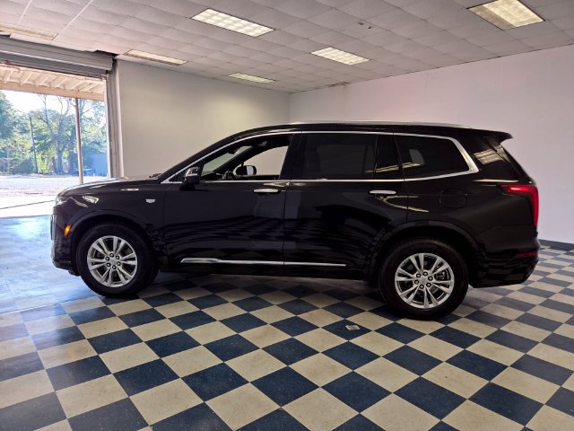 Certified 2023 Cadillac XT6 Luxury AWD/4WD image 4