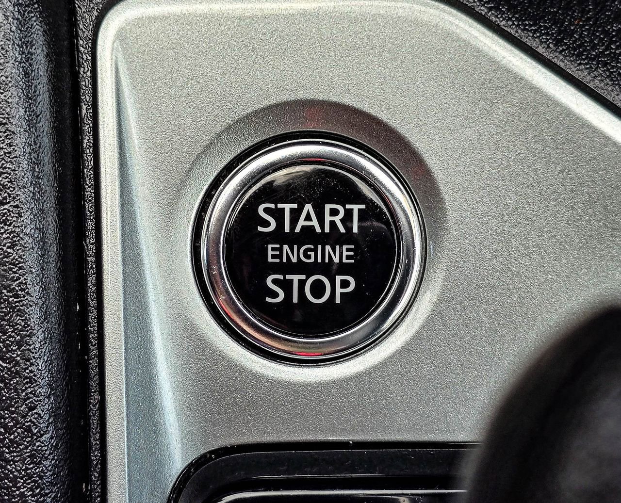 Used 2025 Nissan Altima 2.5 SV image 22