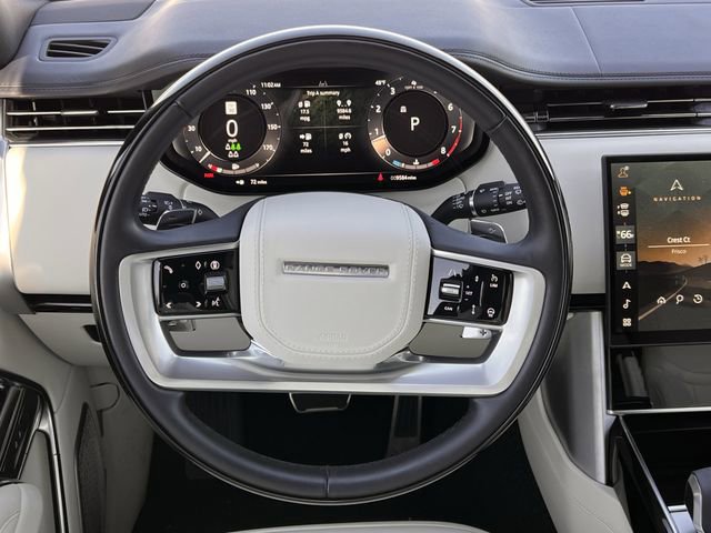 Used 2025 Land Rover Range Rover Long Wheelbase Autobiography image 13
