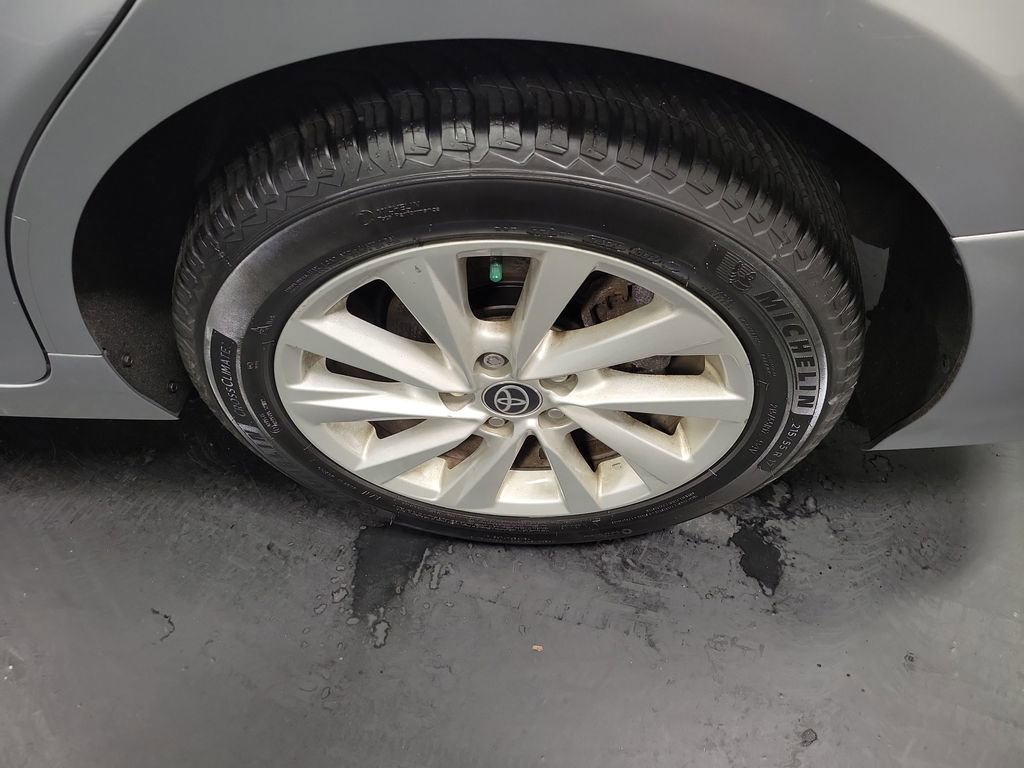 Used 2022 Toyota Camry LE AWD/4WD image 10
