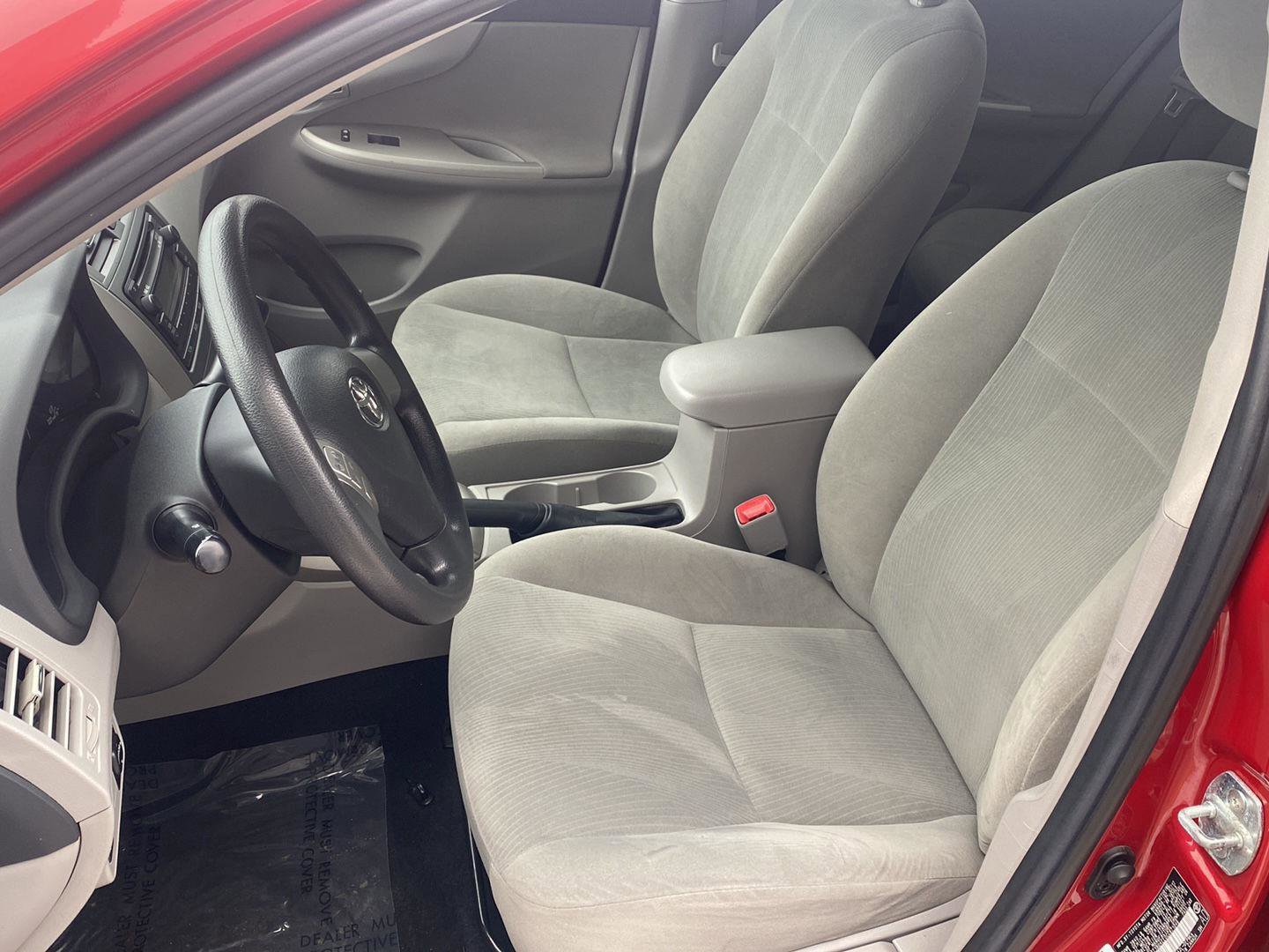 Used 2012 Toyota Corolla image 6