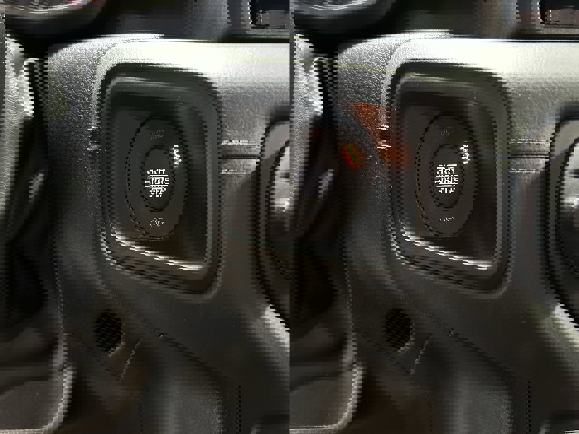 Used 2024 Jeep Gladiator Rubicon w/ Convenience Group image 18