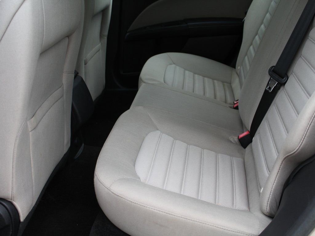 Used 2018 Ford Fusion S image 4