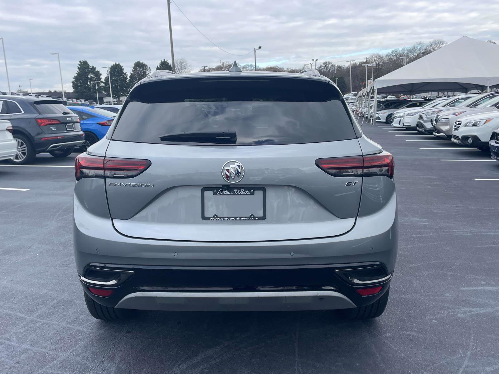 Used 2023 Buick Envision Essence w/ Sport Touring Package image 8