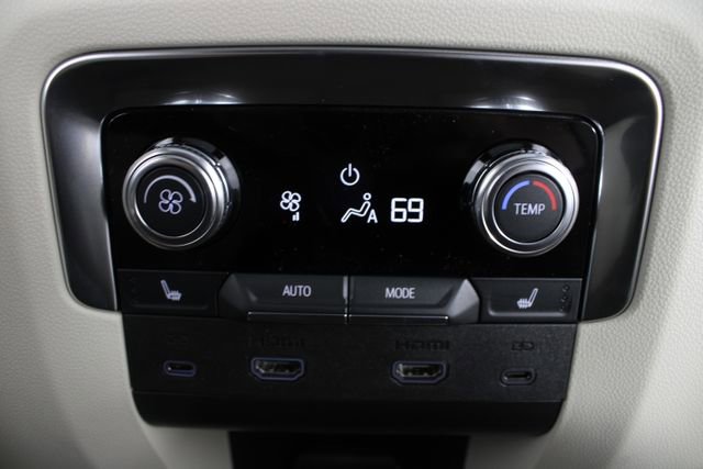 New 2026 GMC Yukon XL Denali image 24