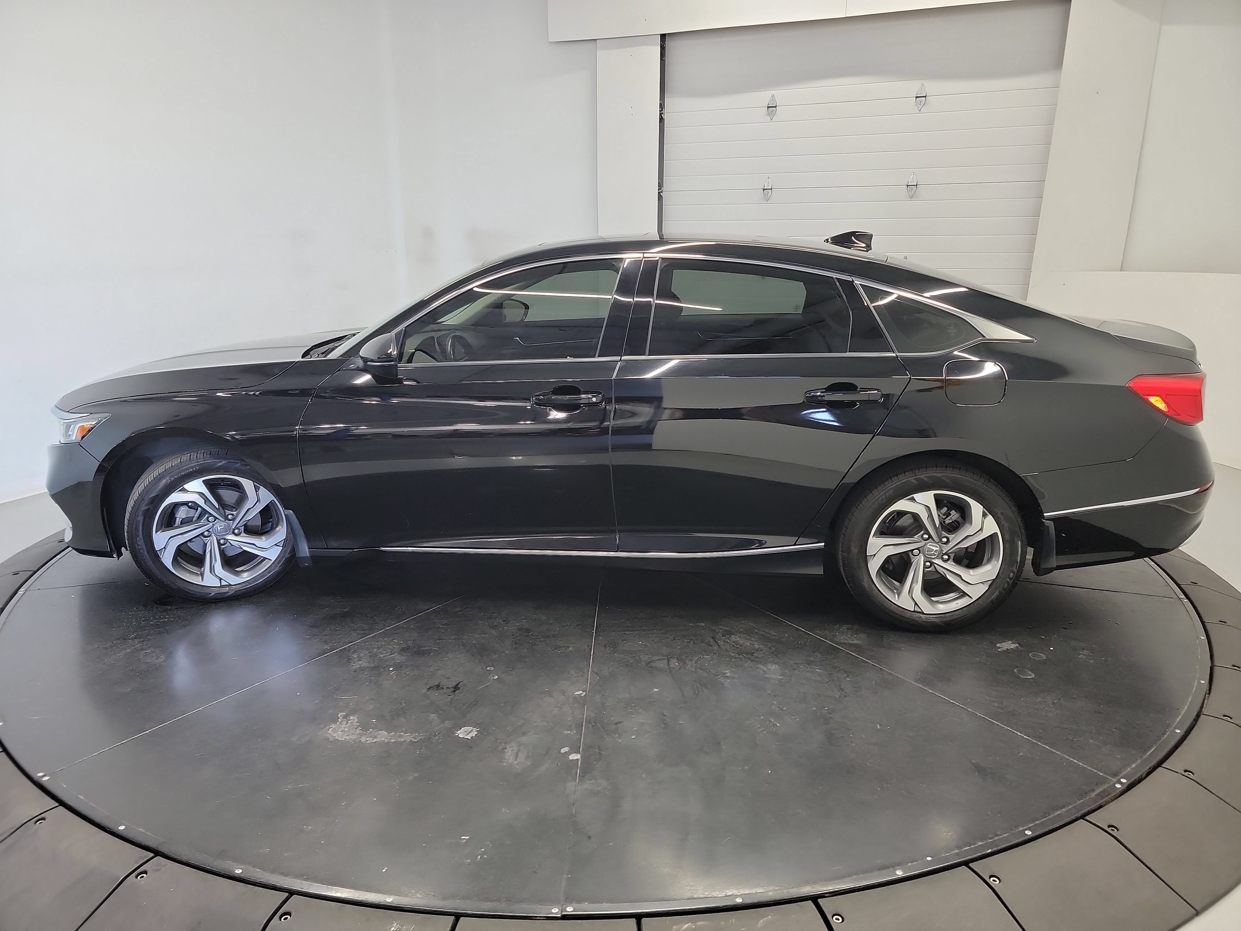 Used 2020 Honda Accord EX-L image 4