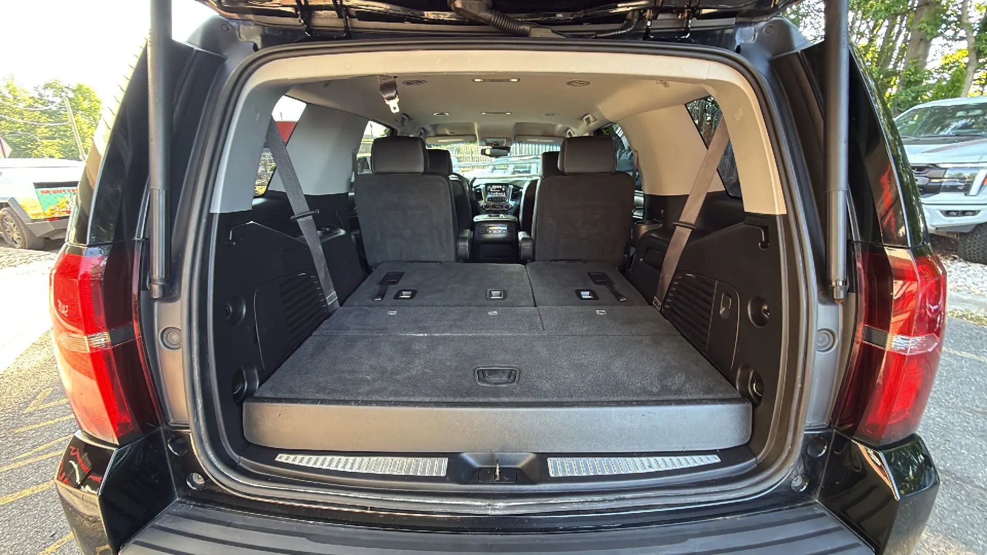 Used 2017 Chevrolet Tahoe LT AWD/4WD image 37