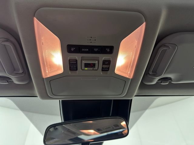 Used 2020 Toyota RAV4 XLE w/ Convenience Package image 31