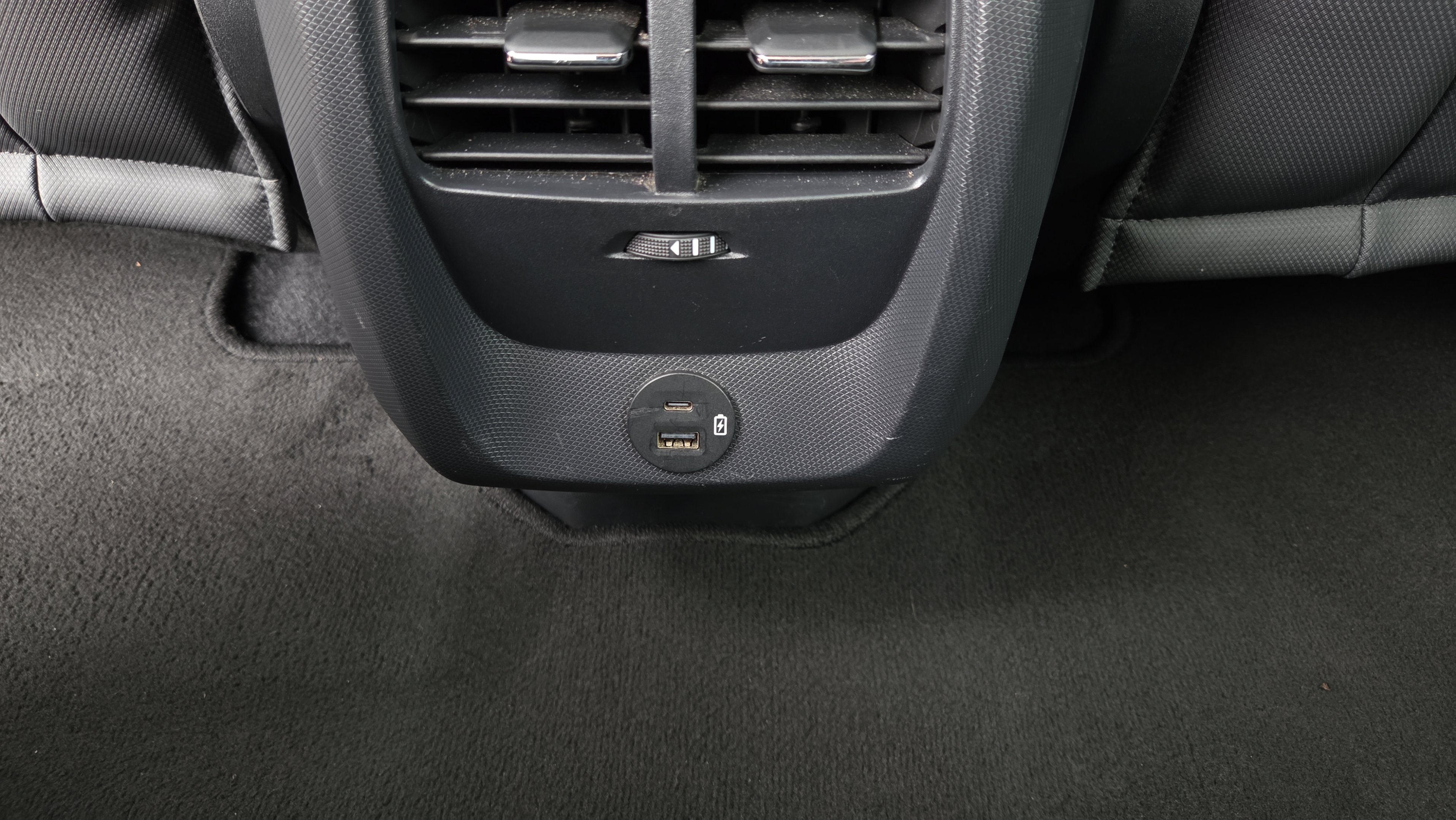 Used 2021 Ford Mustang Mach-E Select w/ Comfort/Technology Package AWD/4WD image 13