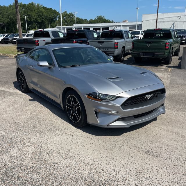 Used 2020 Ford Mustang Premium RWD image 7