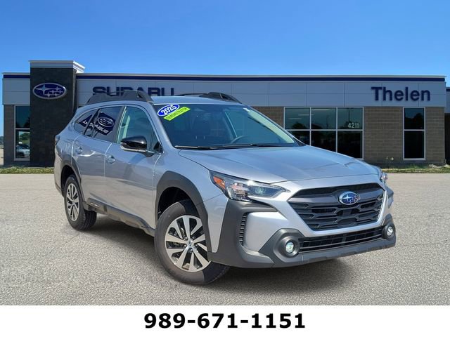 Used 2025 Subaru Outback Premium AWD/4WD image 1
