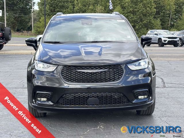 New 2026 Chrysler Pacifica Limited w/ S Appearance Package image 39