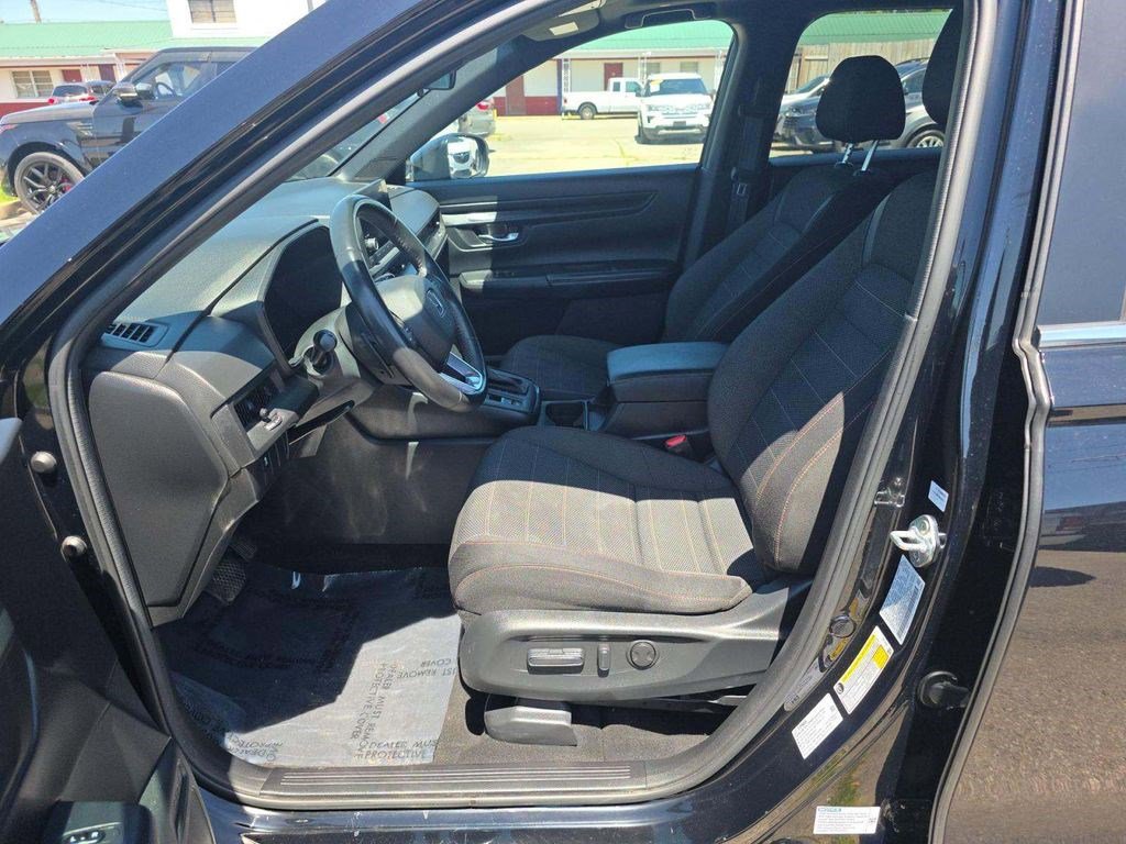 Used 2023 Honda CR-V Sport image 5