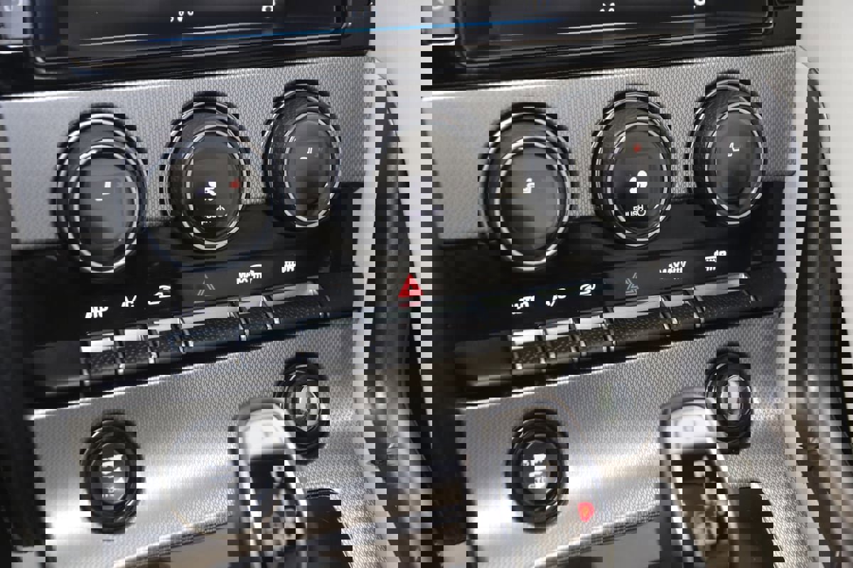 Used 2016 Jaguar F-TYPE Coupe image 35