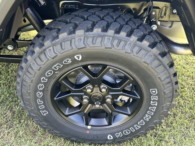 New 2025 Jeep Gladiator Willys image 18