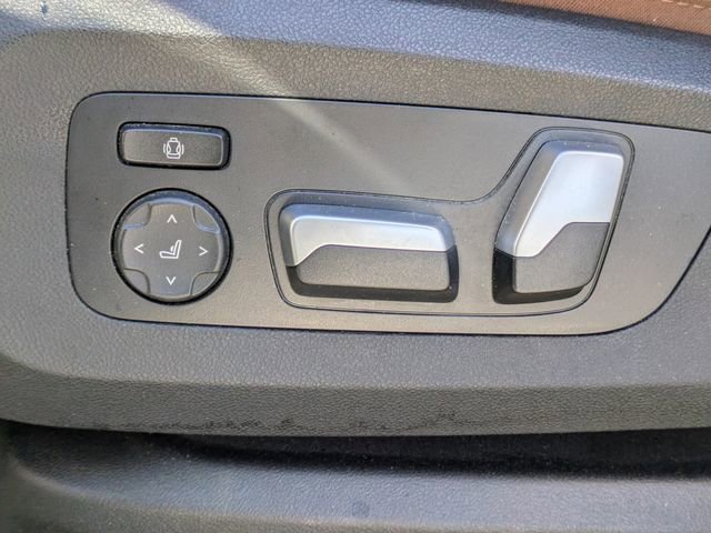 Used 2023 BMW X6 xDrive40i w/ M Sport Package image 21