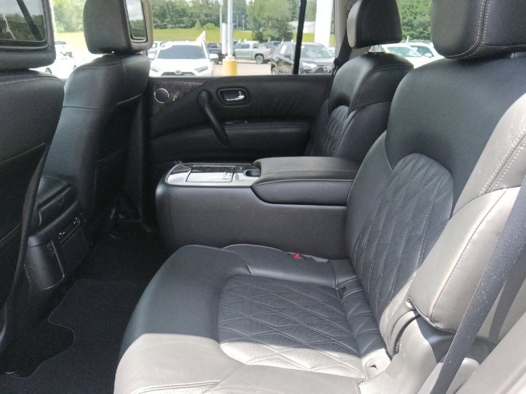 Used 2022 Nissan Armada Platinum w/ Captain's Chairs Package RWD image 29