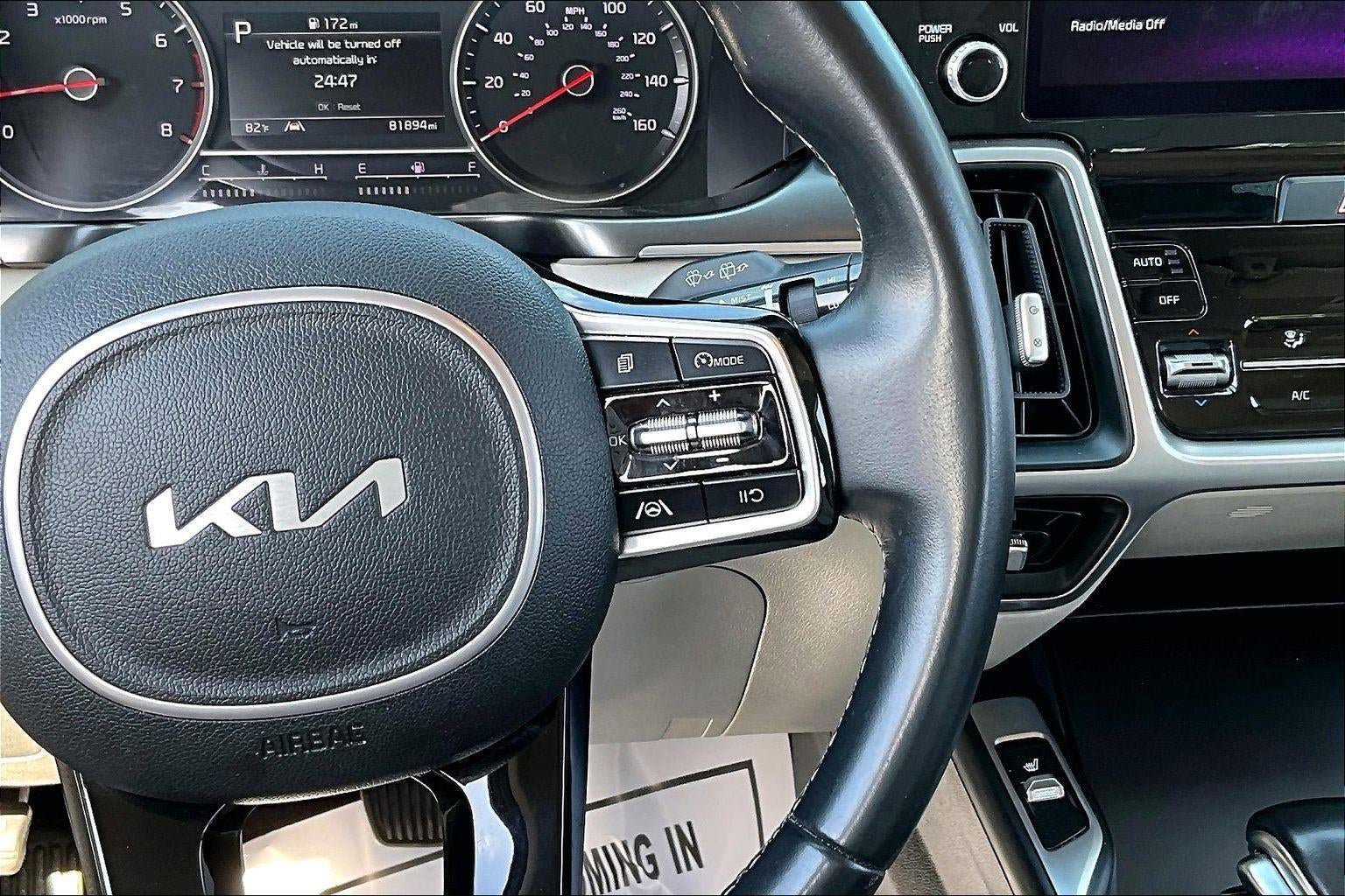 Used 2022 Kia Sorento S FWD image 12