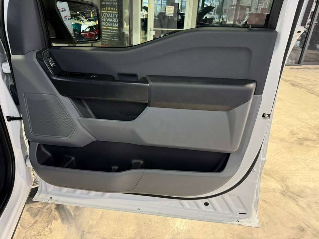 Used 2022 Ford F150 Lightning Pro image 62