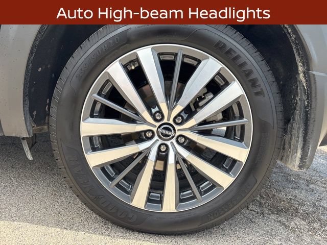 Used 2022 Nissan Pathfinder Platinum w/ Cargo Package AWD/4WD image 15