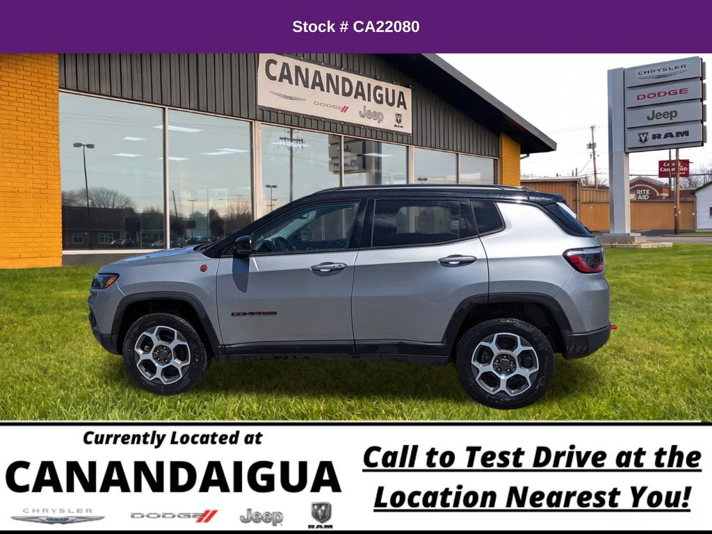 Used 2022 Jeep Compass Trailhawk w/ Trailhawk Convenience Group AWD/4WD image 4