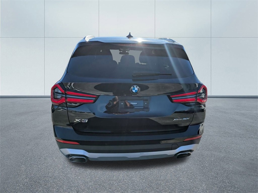 Certified 2022 BMW X3 xDrive30i w/ Premium Package 2 (ZPA) image 4