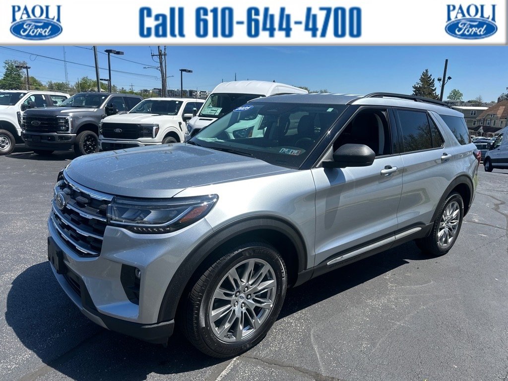 New 2025 Ford Explorer Active w/ Active Comfort Package image 1