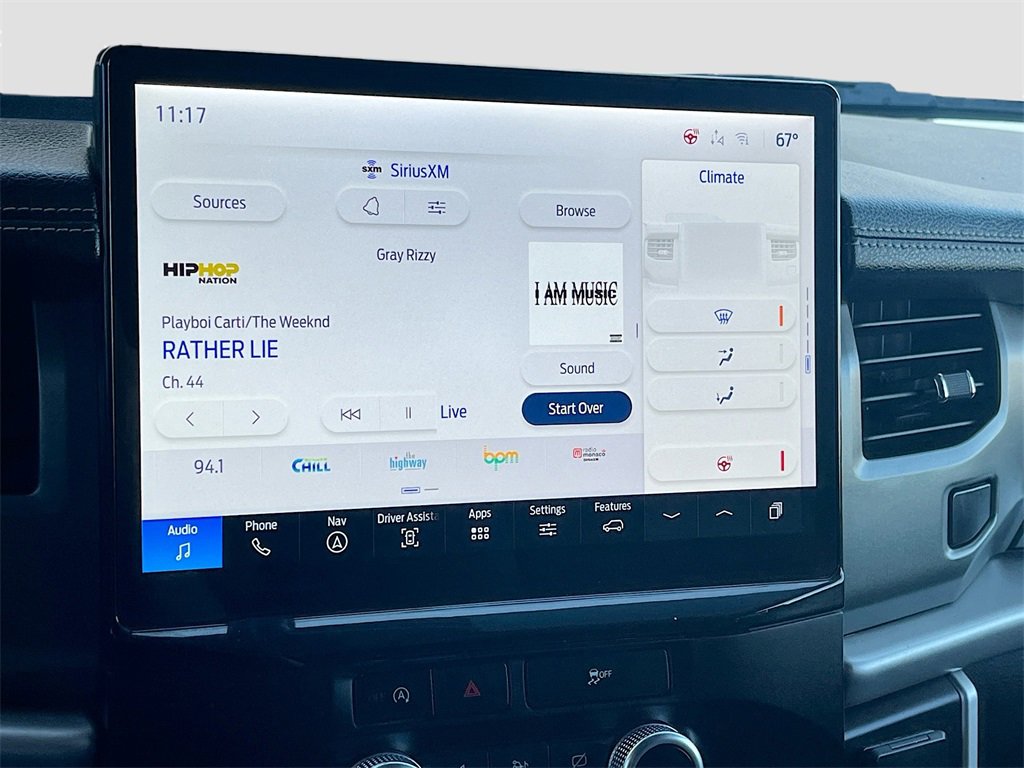 Used 2023 Ford Expedition XLT image 15