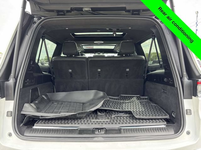 Used 2024 Jeep Grand Wagoneer L Series III AWD/4WD image 44
