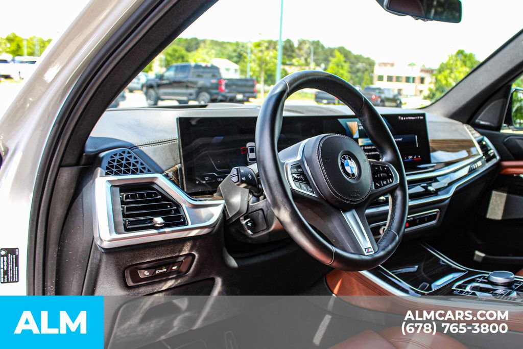 Used 2024 BMW X5 xDrive40i w/ M Sport Package AWD/4WD image 23
