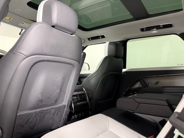 Certified 2025 Land Rover Range Rover Sport Dynamic SE AWD/4WD image 25