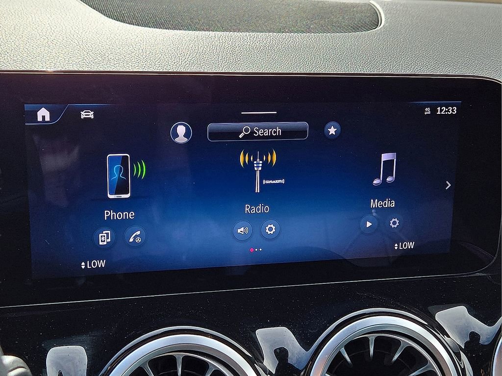 Used 2025 Mercedes-Benz GLA 250 image 26