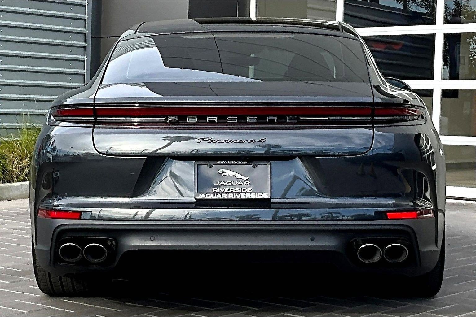 Used 2025 Porsche Panamera 4 image 4