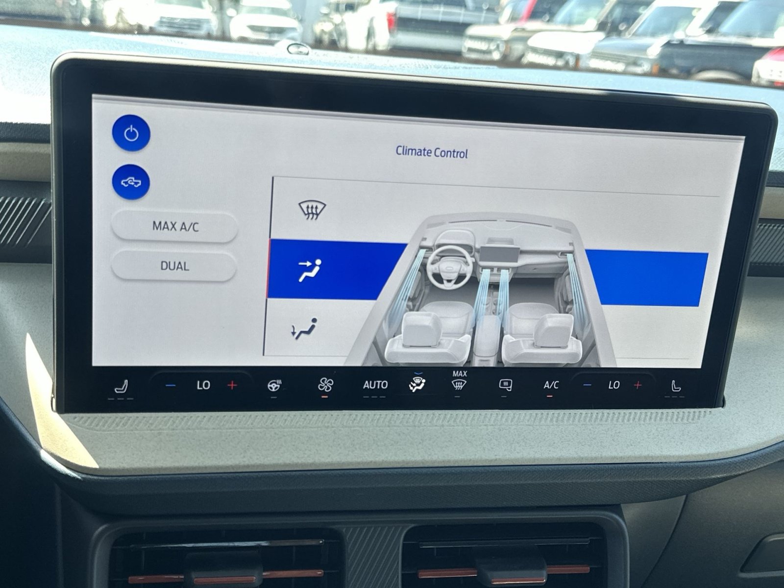 Certified 2025 Ford Maverick Lariat w/ 4K Tow Package AWD/4WD image 29