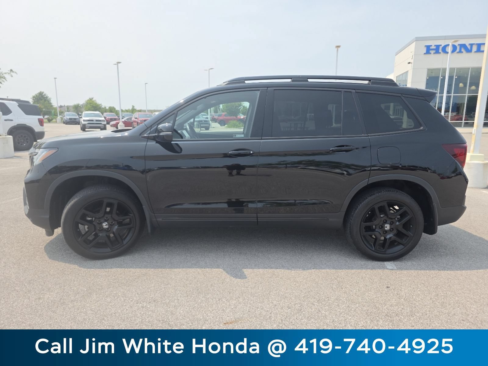 Used 2024 Honda Passport Black Edition image 13