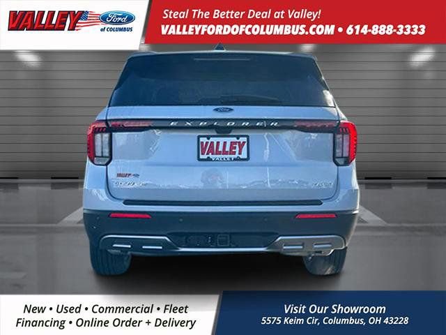 New 2025 Ford Explorer Active w/ Active Comfort Package image 5