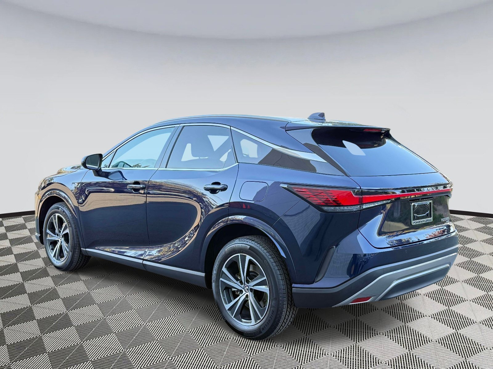 Used 2024 Lexus RX 350 Premium w/ Accessory Package (Z1) AWD/4WD image 4