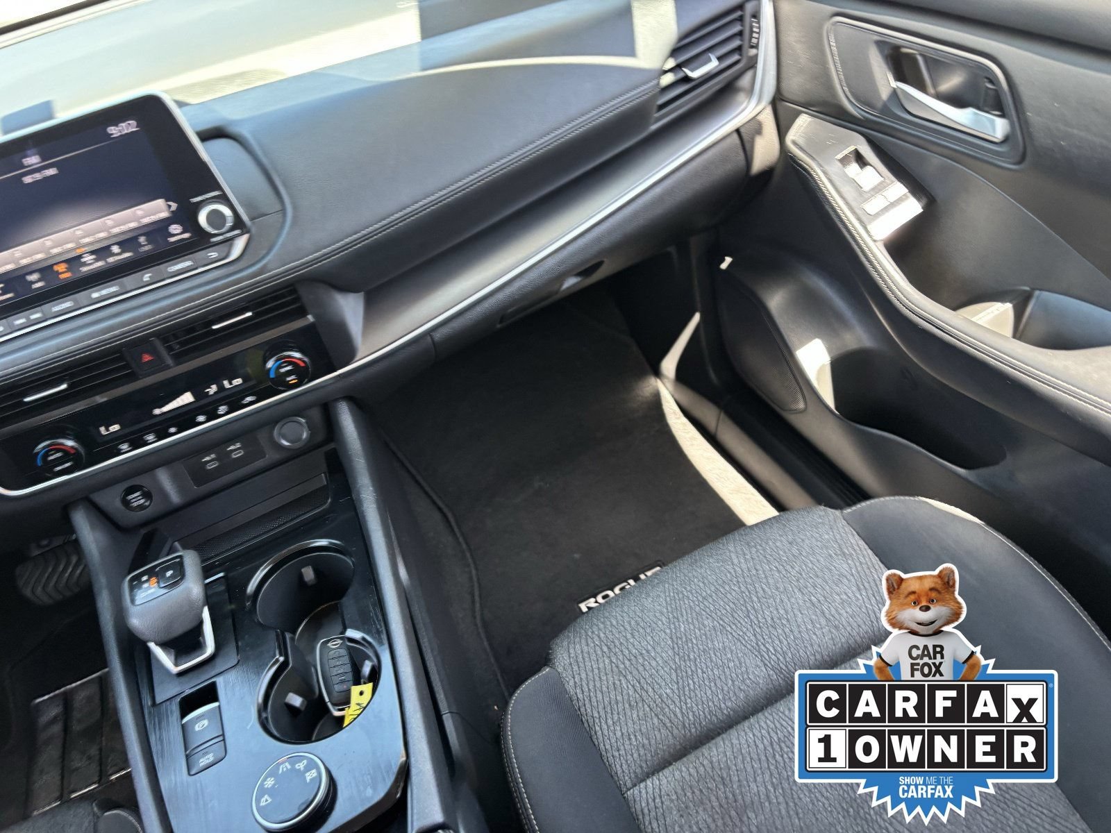 Used 2025 Nissan Rogue SV AWD/4WD image 17