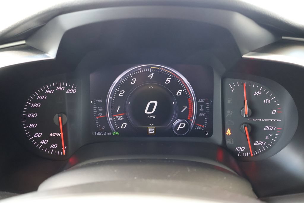 Used 2014 Chevrolet Corvette Stingray Coupe RWD image 21