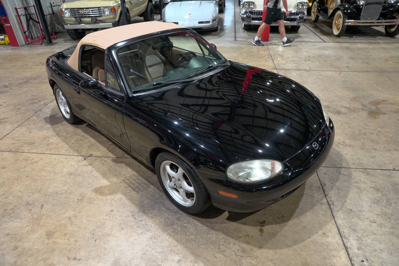 Used 1999 MAZDA MX-5 Miata RWD image 28