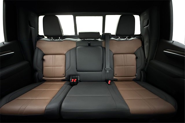 Used 2026 Chevrolet Silverado 1500 High Country image 15