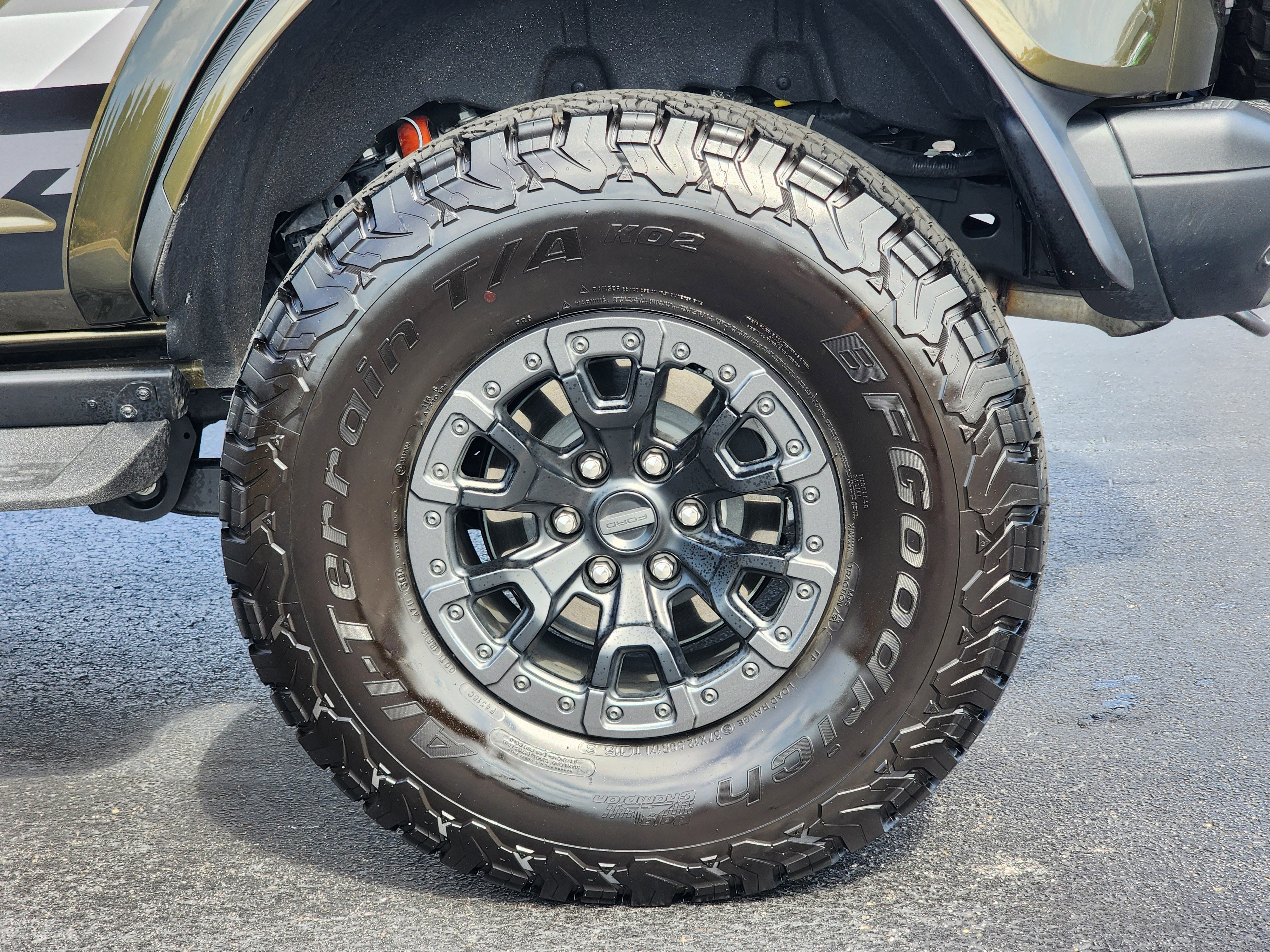 Used 2024 Ford Bronco Raptor w/ Interior Carbon Fiber Pack 6 image 10