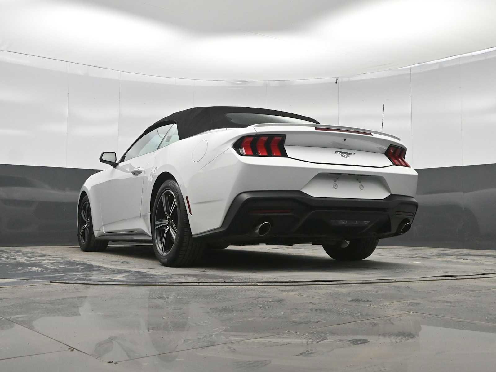 Used 2024 Ford Mustang Premium image 37