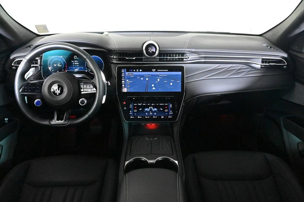 Used 2025 Maserati Grecale GT AWD/4WD image 9