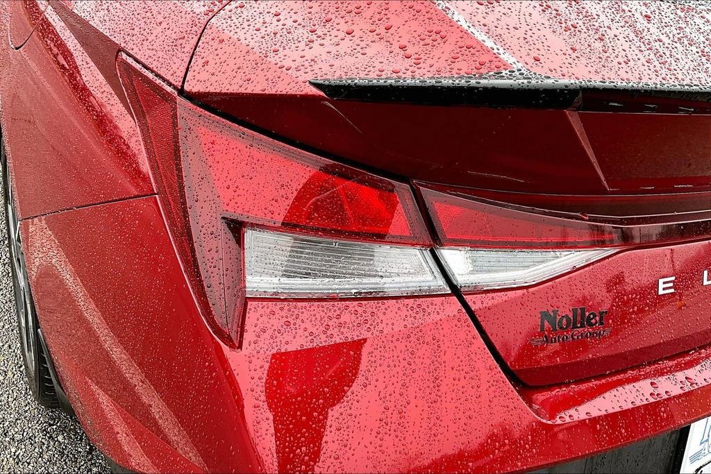 Used 2025 Hyundai Elantra Sport image 30
