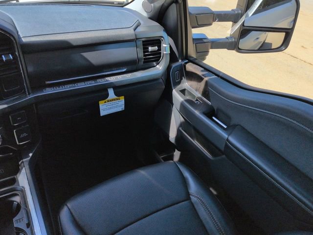 Certified 2024 Ford F250 Lariat w/ Black Appearance Package image 21